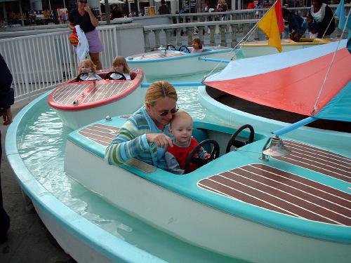 waterboats with atticus and mommy .jpg 42.2K